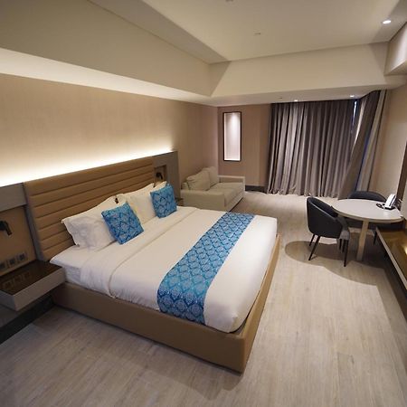 Bayprime Hotel Paranaque City Exterior foto